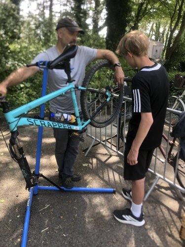 Festi'familles : Autoréparation et Parcours de maniabilité